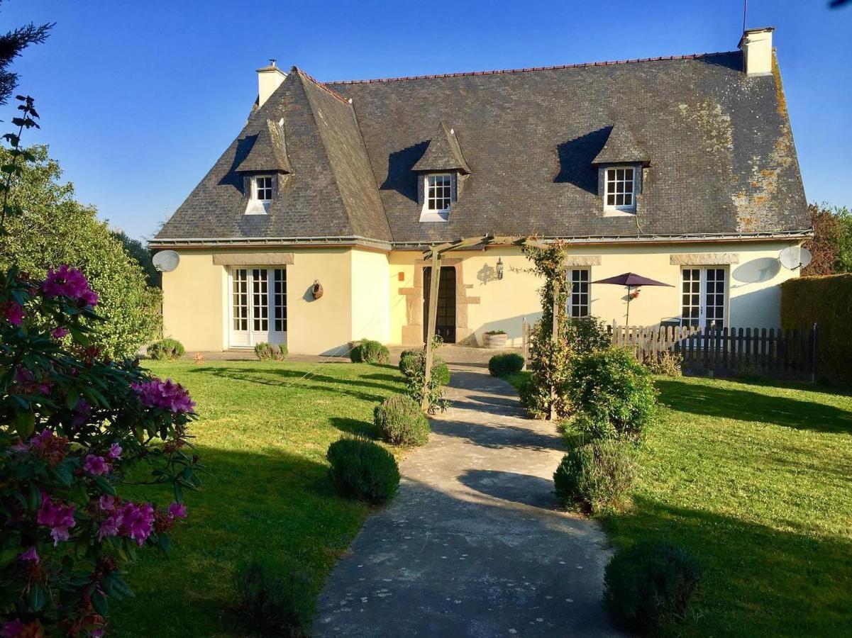 By The Lake La Trinite-Porhoet Exterior photo